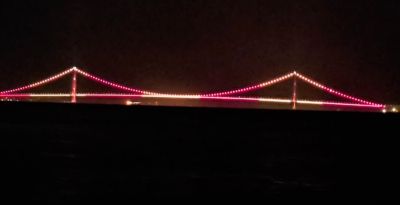 Çanakkale Köprüsü sarı kırmızılı renklerle aydınlatıldı