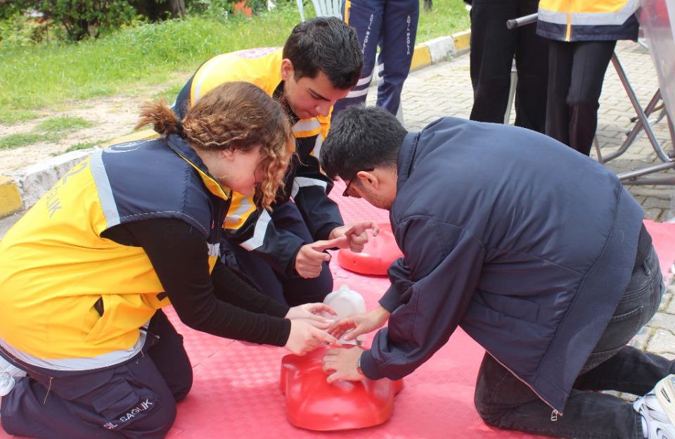 122150_wuciwug_33cd440f_comu-lu-ogrenci.jpeg