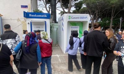 Banka Önlerinde Yoğunluk: Bayram Tatilinde Bankalar Açık mı?