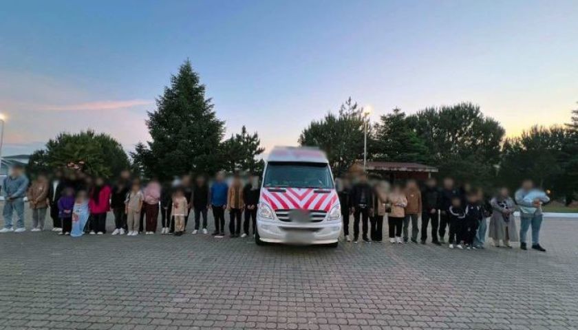 Gece yarısı operasyonu! Çan’da 33 düzensiz göçmen yakalandı