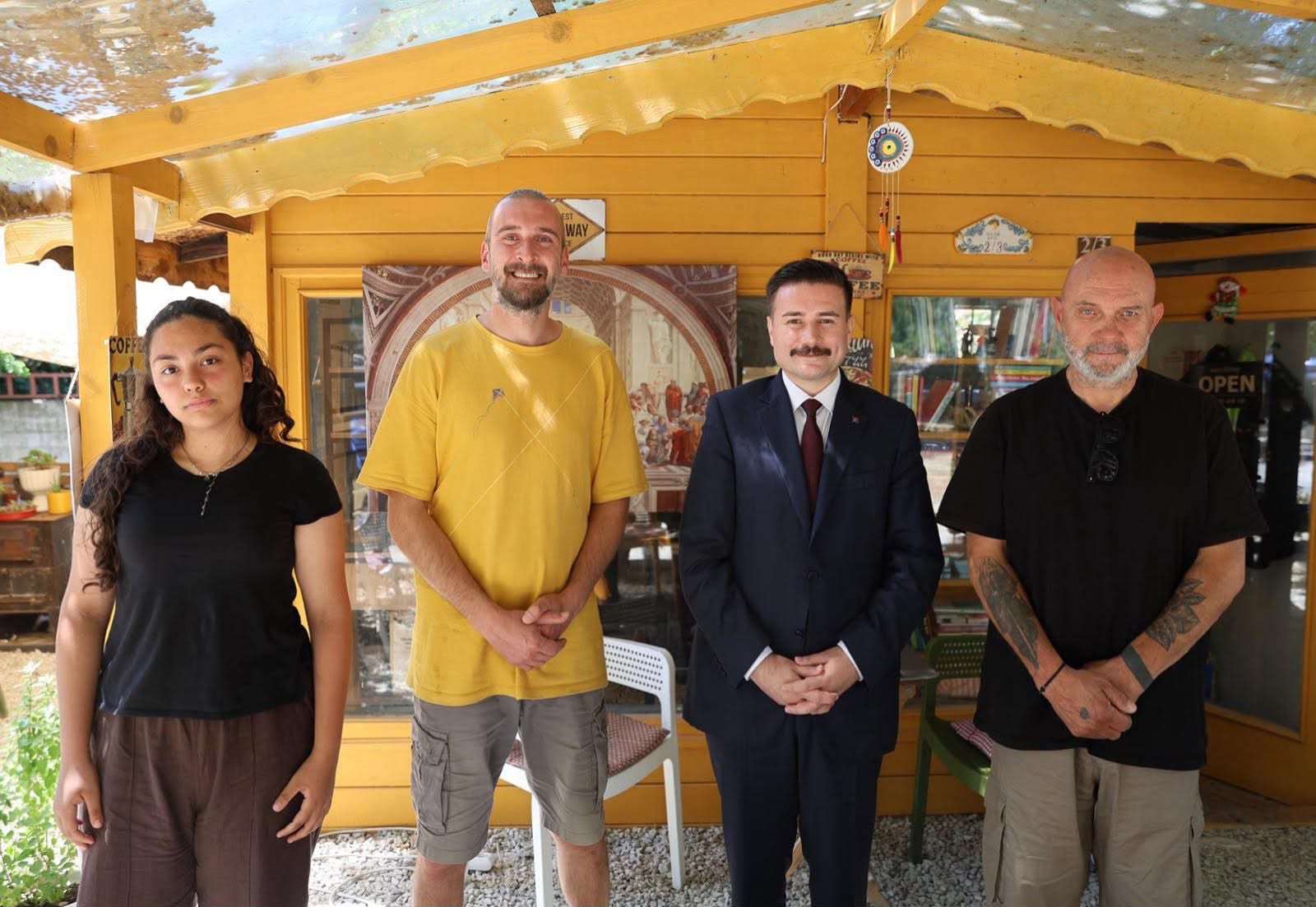 122874_wuciwug_2e5be91c_esnafla-kucakla.jpeg