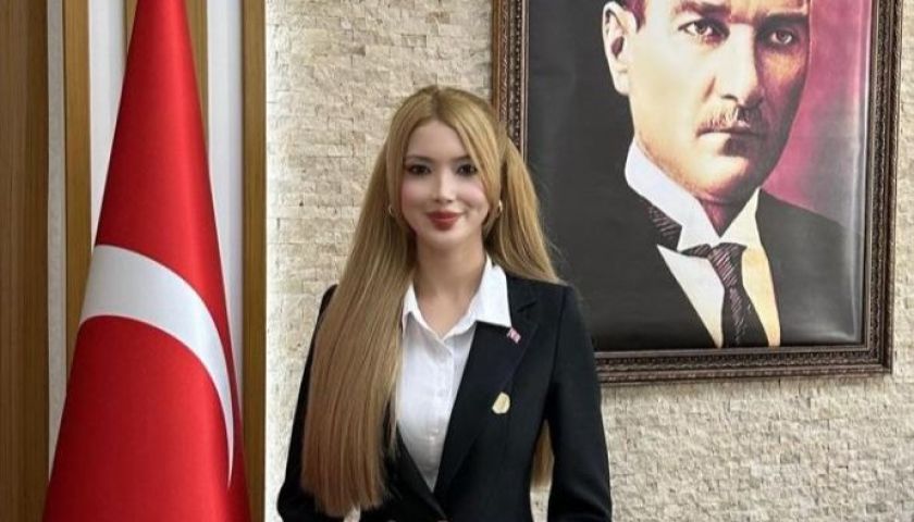 'Barbie Kaymakam' vali yardımcısı oldu