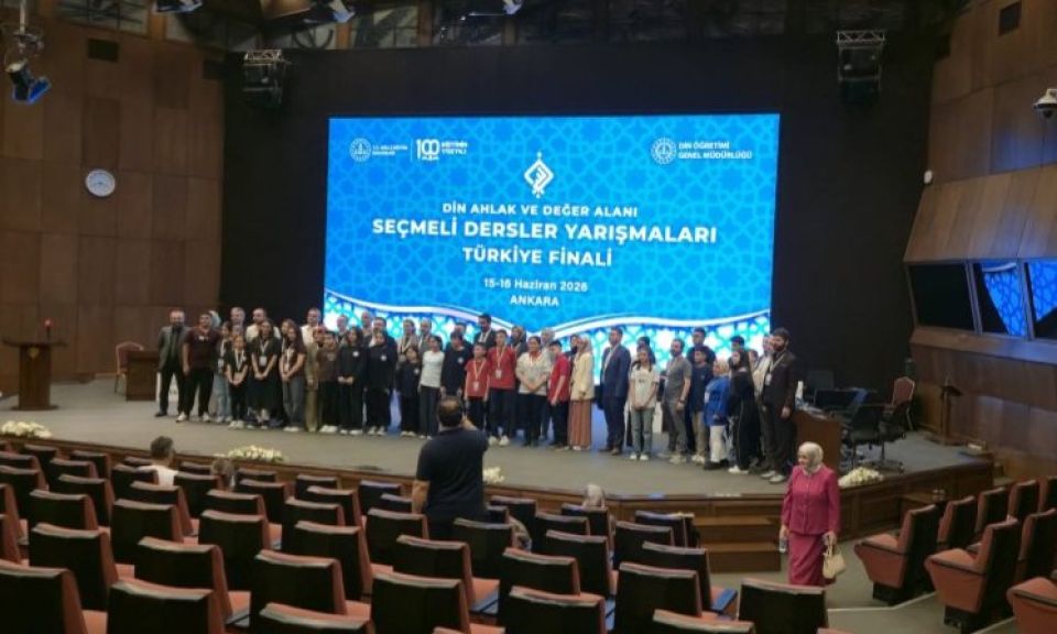 Biga Dumlupınar Ortaokulu, Din Yarışmasında Gururlandırdı!