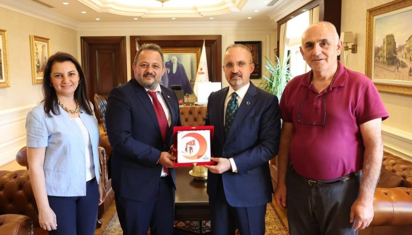 Çanakkale Kızılay Heyetinden Bakan Yardımcısı Turan'a ziyaret