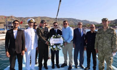 Gökçeada’da Deniz Şehitleri Anısına Mavi Vatan’a Çelenk Bırakıldı