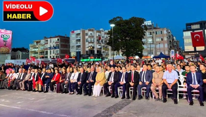 15 Temmuz etkinlikleri İskele Meydanı'nda devam etti