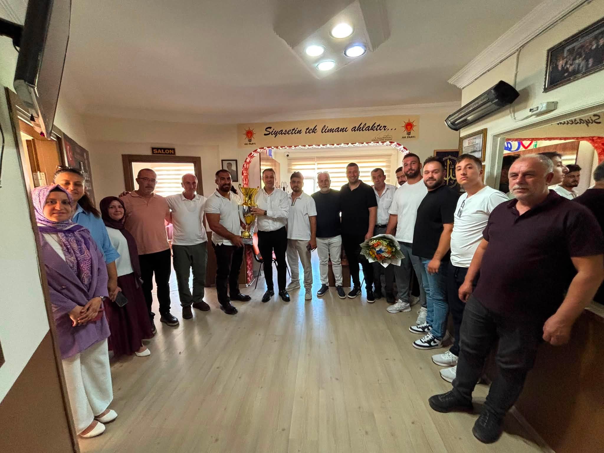 124114_wuciwug_ac46cd2c_canakkaleli-bas.jpeg