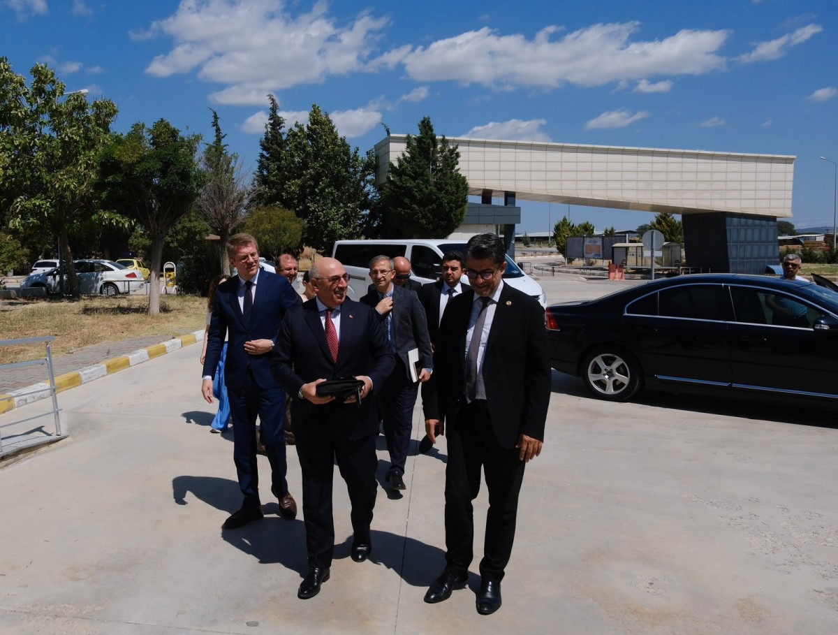 124380_wuciwug_533f56f8_yok-heyetinden.jpeg