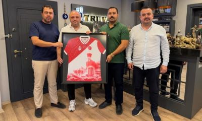 Çanakkalespor’dan Turgay Kılıç’a 60. yıl formasıyla anlamlı ziyaret