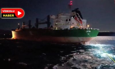 Çanakkale Boğazı’nda karaya oturan dökme yük gemisi yüzdürüldü