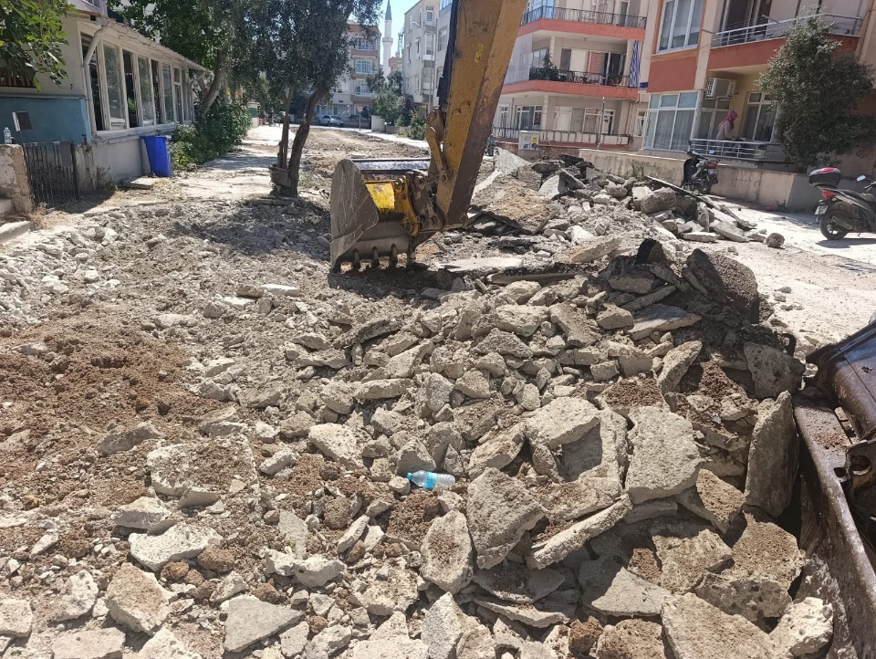 124695_wuciwug_29ca2b2d_gul-sokak-basta.jpeg