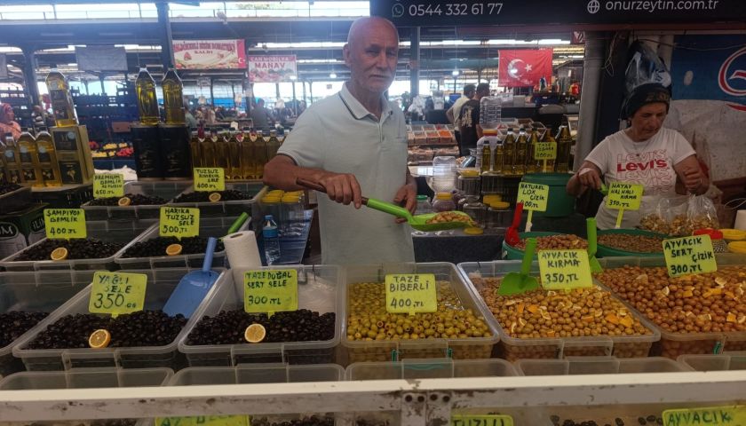 Zeytin üreticisi Nuh Yalçın; “Girdi maliyetleri belimizi büküyor, kazancımız yarı yarıya düştü”