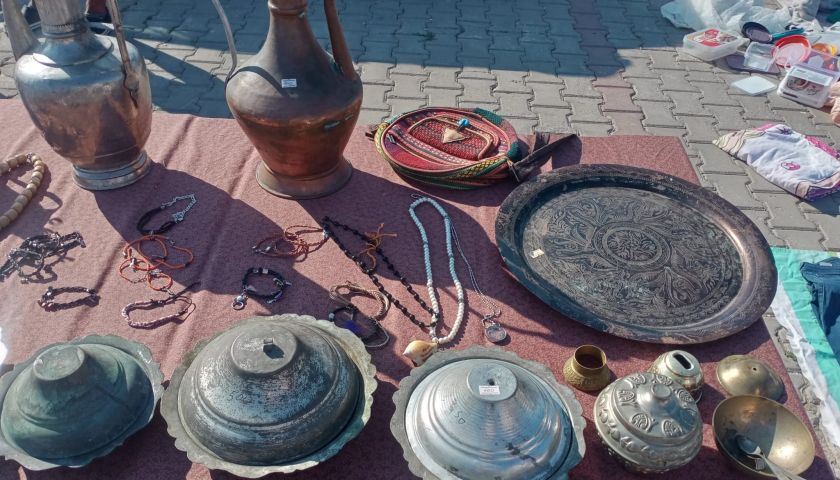 Çanakkale’de ikinci el ve nostaljinin adresi: Bit Pazarı yine hareketlendi