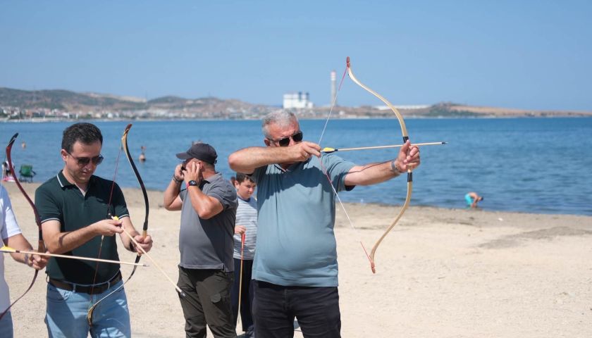 Karabiga Yaz Festivali’nde geleneksel okçuluk heyecanı yaşandı