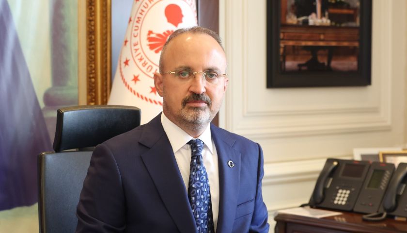 İçişleri Bakan Yardımcısı Bülent Turan’dan Mevlid Kandili mesajı: “Gönüllerimizin huzurla dolmasını temenni ediyoruz”