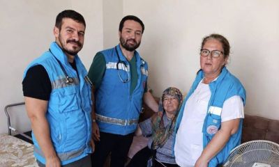 Biga’da sağlık ekipleri evde hastaların yanında