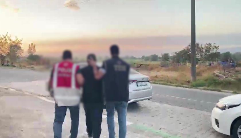 Biga'da operasyon: 8 gözaltı