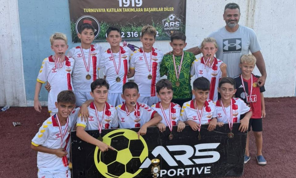 Kepez Hamidiye Spor, Bursa'dan kupayla dönüyor