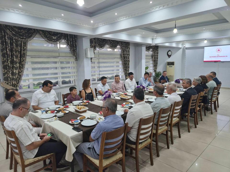 Bayramiç’te Jandarma ve Emniyet Müdürüne Veda Yemeği