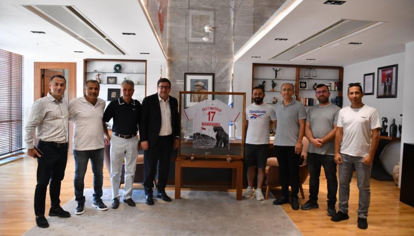 Kale 17 Masterler Spor Kulübü’nden Başkan Muharrem Erkek’e Ziyaret