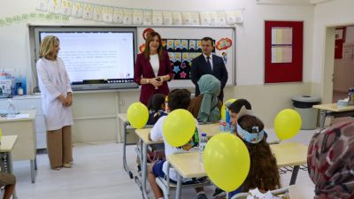 Mine Hayta, Kepez Atatürk İlkokulu’nu Ziyaret Etti