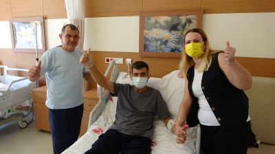 Eşinin böbreği ile hayata tutundu