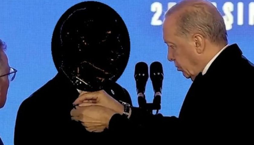 Eceabat’ın ardından bir başkan daha AK Parti yolunda mı?