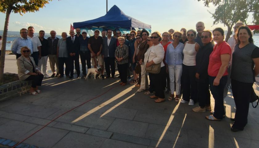 İYİ Parti Çanakkale Teşkilatı Yeni Kordon’da Sahaya İndi