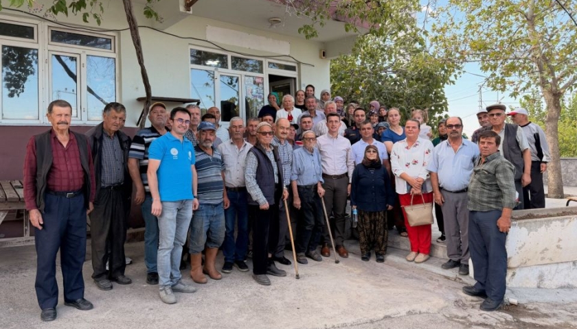 Ezine’de Kaymakam Kaptanoğlu vatandaşların kapısını çaldı