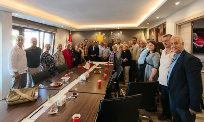 İYİ Parti Çanakkale’de Yeni Katılımlar: Yeni Üyelere Rozetleri Takıldı