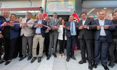 Yeni Parti'nin Çanakkale teşkilat binasının resmi açılışı yapıldı