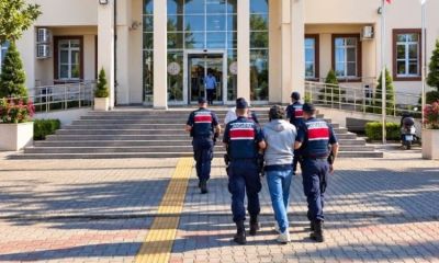 Kendilerini polis olarak tanıtıp vatandaşı yaklaşık 2 milyon TL dolandırdılar   
