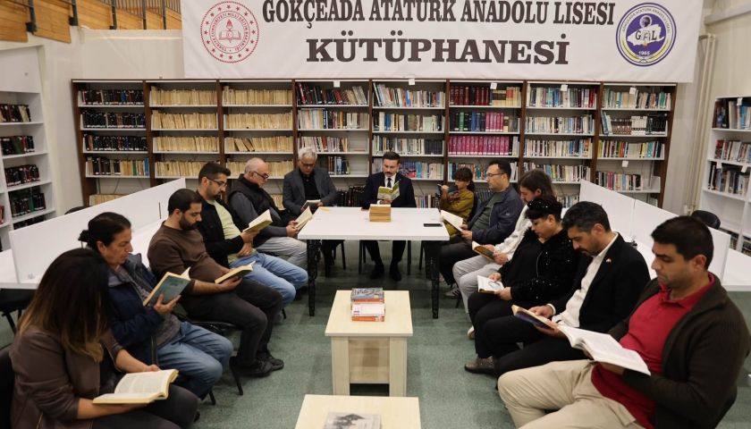 O saatte hayat duracak, kitap okunacak!