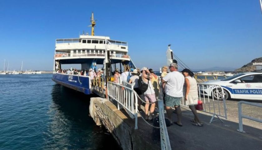 Bugünkü Bozcaada ve Gökçeada'ya yapılacak bazı seferler iptal edildi