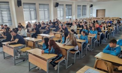 Biga’da TÜBİTAK bilim fuarları için bilgilendirme toplantısı düzenlendi