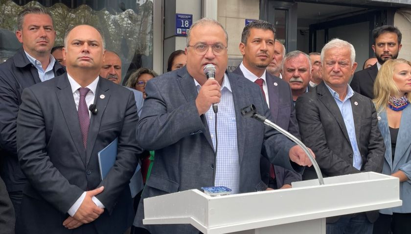 Levent Gürbüz Kararını Açıkladı: İl Başkanlığına Aday Olmayacak, Hedef Milletvekilliği