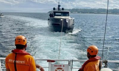Çanakkale Boğazı’nda sürüklenen teknedeki 2 kişi kurtarıldı   