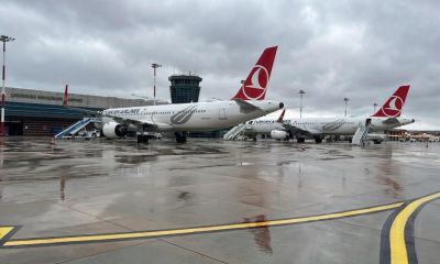 Barselona ve Çukurova’dan gelen yolcu uçakları Çanakkale Havalimanı’na iniş yaptı   