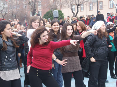 kadinlar_dans06.jpg
