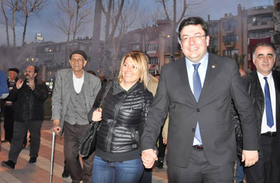 erkek_esiyle-guzel.jpg