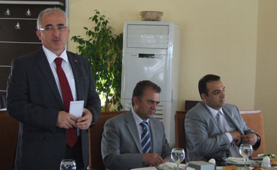 Vali Tuna basın mensuplarıyla vedalaştı