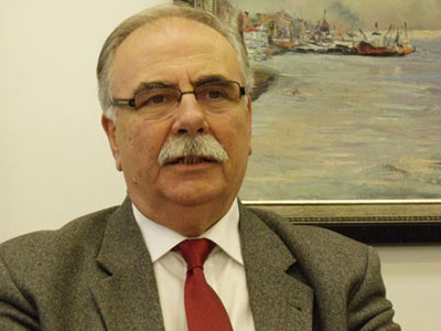 Başkan Gökhan`ın önerisi; Demokrasi Meydanı 