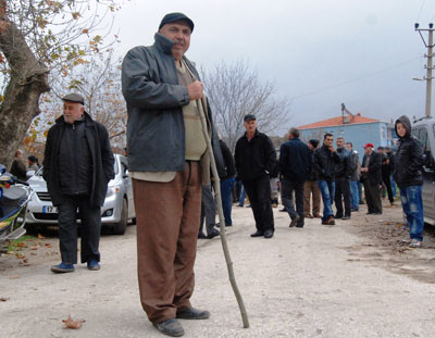 Yeniceköy halkı direniyor