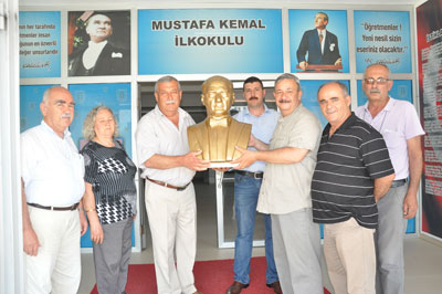 O okul, Atatürk Büstüne kavuştu