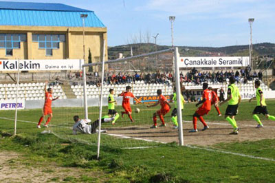 Yerel futbolda; Yarış tüm hızıyla...