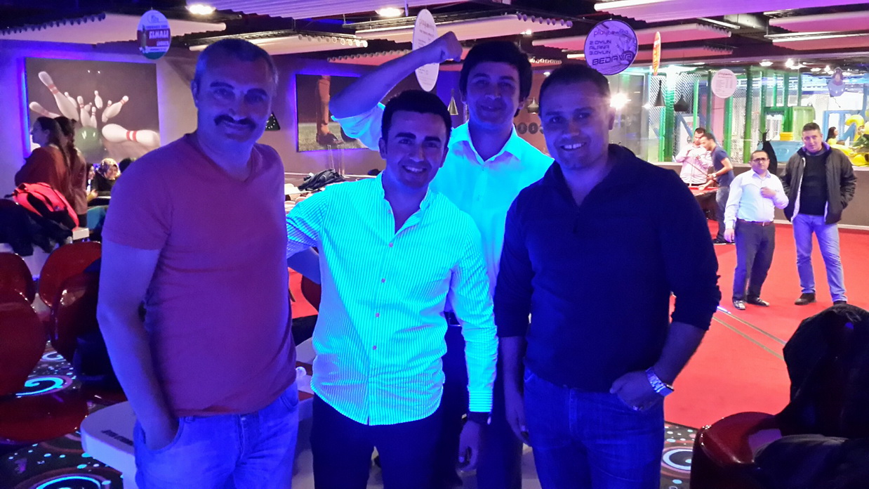 Gökkuşağı bowling turnuvası 