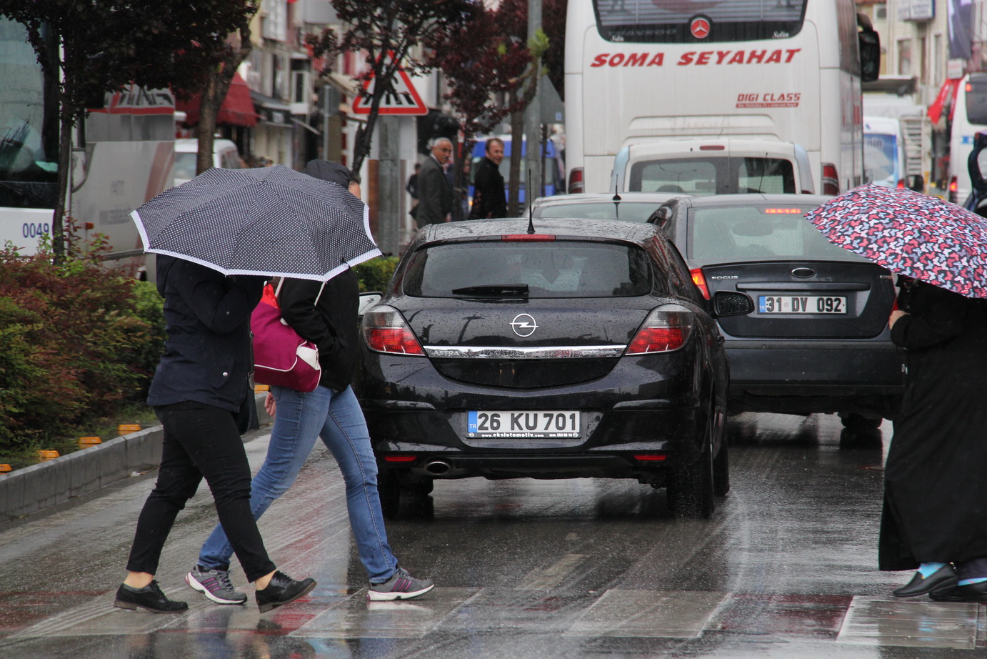 Kentte yağışlı hava etkili oldu 