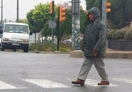 Yağışlı hava kenti olumsuz etkiledi