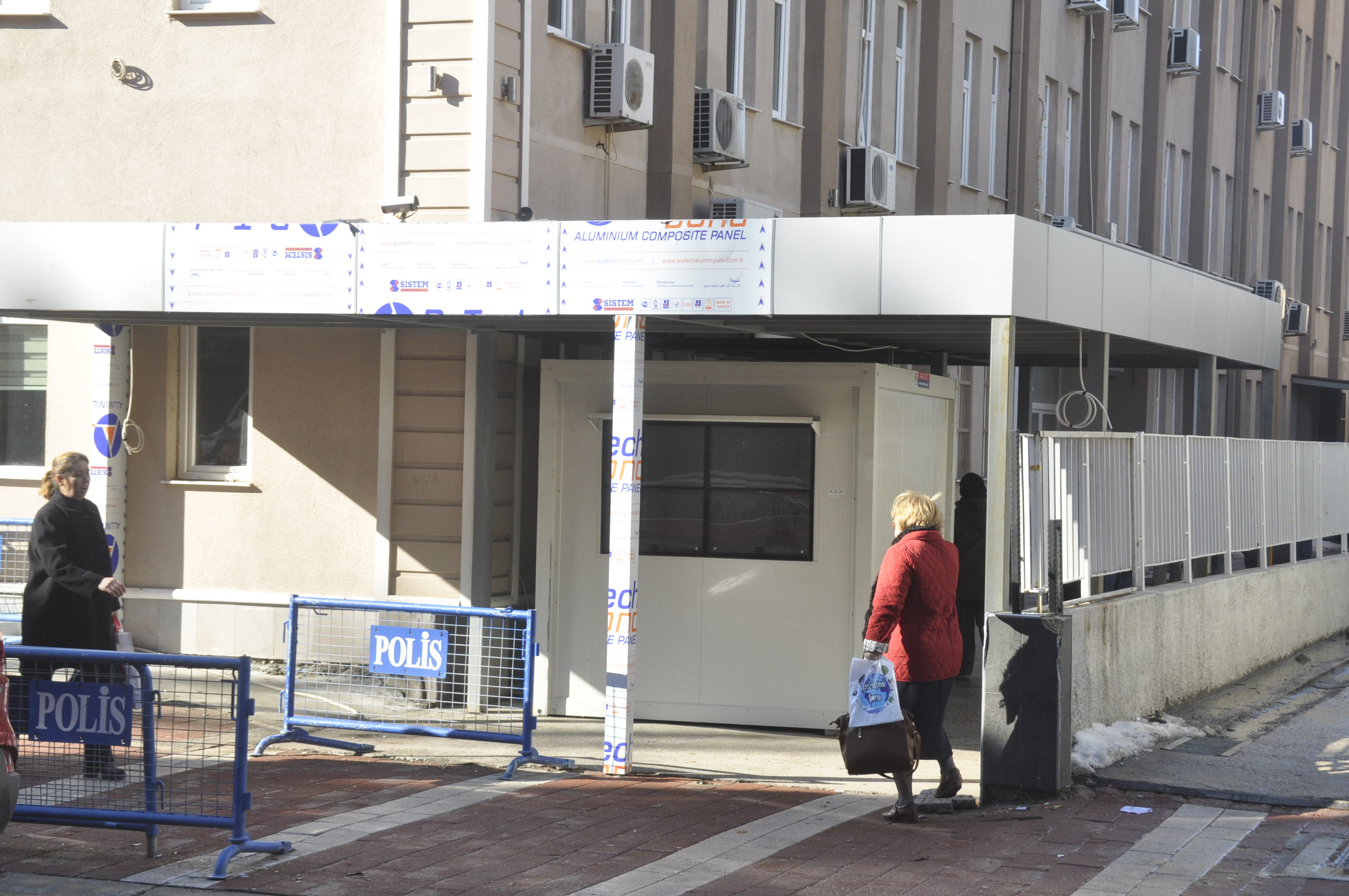 Emniyet'te güvenlik tedbirleri arttırıldı 