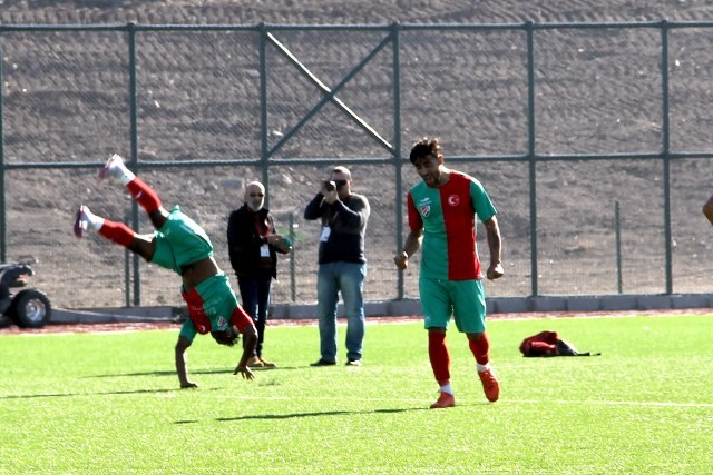 Çanakkale Süper Amatör Lig`de Haftanın maçları;Lapseki - Biga,  Ezine - Yenice